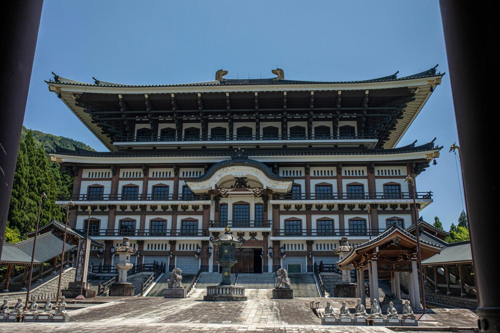 Katsuyama New Hotel Экстерьер фото